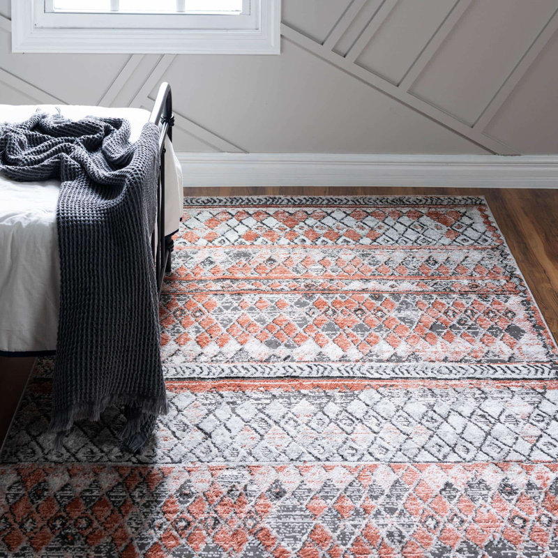 Tapis géométrique orange / gris, Rectangle 5 pi 1 po x 8 pi