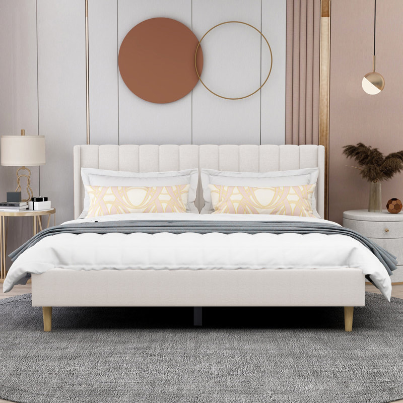 Lit plateforme tapissier avec tête de lit à oreilles Eriksay, Très grand, Nouveau velours beige