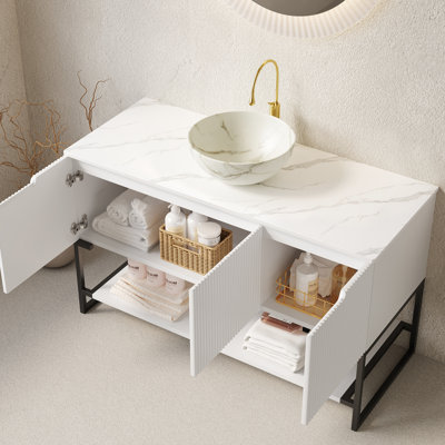 Ensemble de meuble-lavabo et de meuble-lavabo autoportant de 48 po avec 3 portes et tablette ouverte TULIO, cuve en céramique blanc mat avec motif en pierre et plateau en pierre frittée blanc de Carrare, couleur blanche