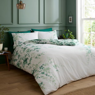Scenic Leaves Reversible 200 Thread Count Cotton D Cotton Floral Duvet Cover Set with Pillowcases Included