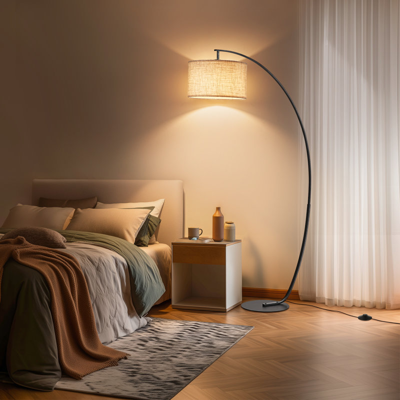 Lampe sur pied arquée 68,5 po avec télécommande et ampoule incluse, Black