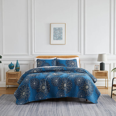 Midnight Floral Blue Microfiber Quilt Set