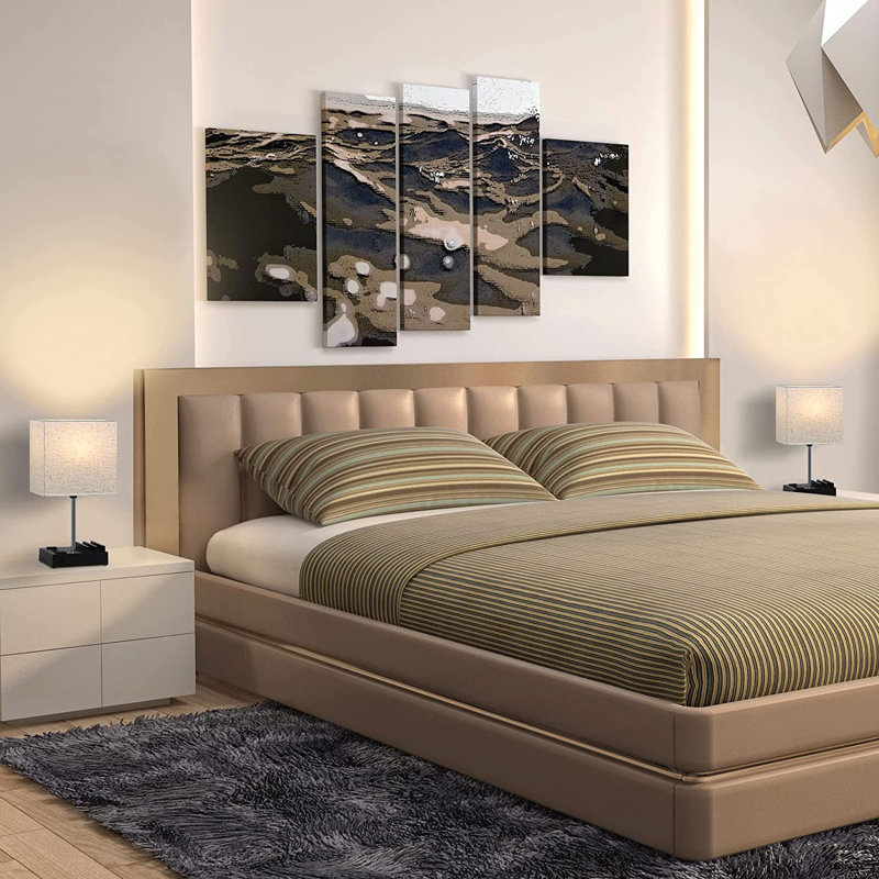 Metal USB Table Lamp