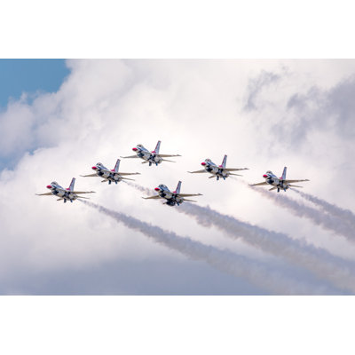 " Thunderbirds, Jet Airplanes Flying Formation Six, Smoke Clouds, Dramatic, F-16 Fighting Falcon "