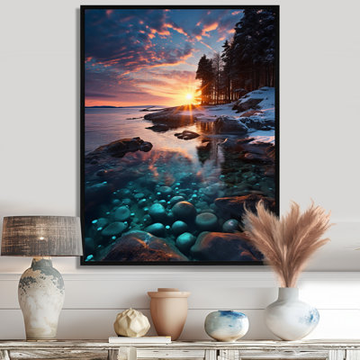Coucher de soleil à travers les arbres, Islande, Rock Beach - plage et océan, art mural