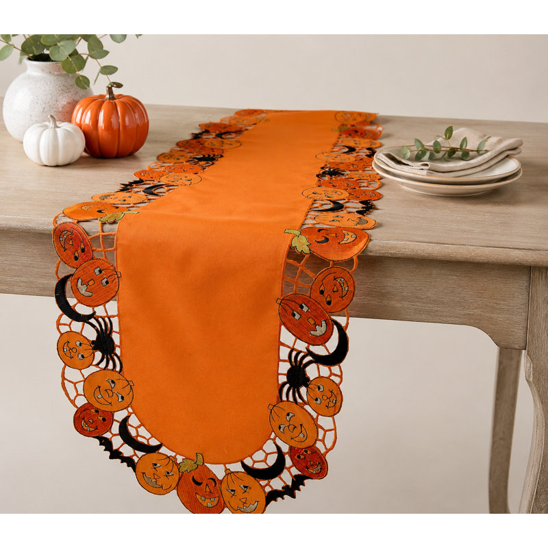 Salisbury Table Runner, 28" L x 12" W