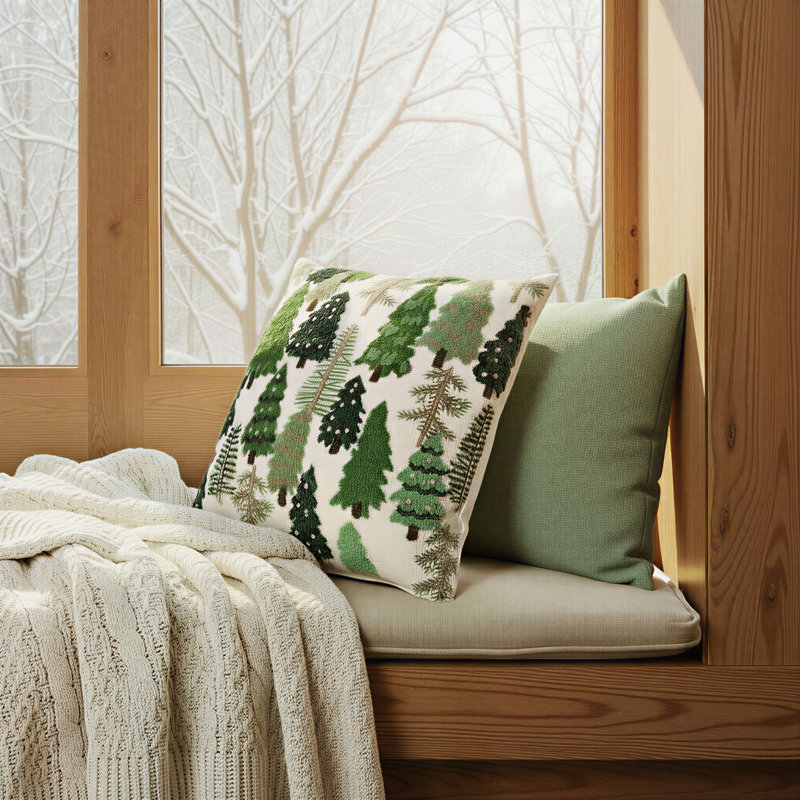 Coussin carré en coton flammé brodé avec des arbres et des nœuds français