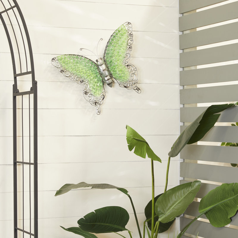 Décoration murale papillon en métal avec détails à volutes argentées, Vert, H 16 po x l 21 po x P 1 po