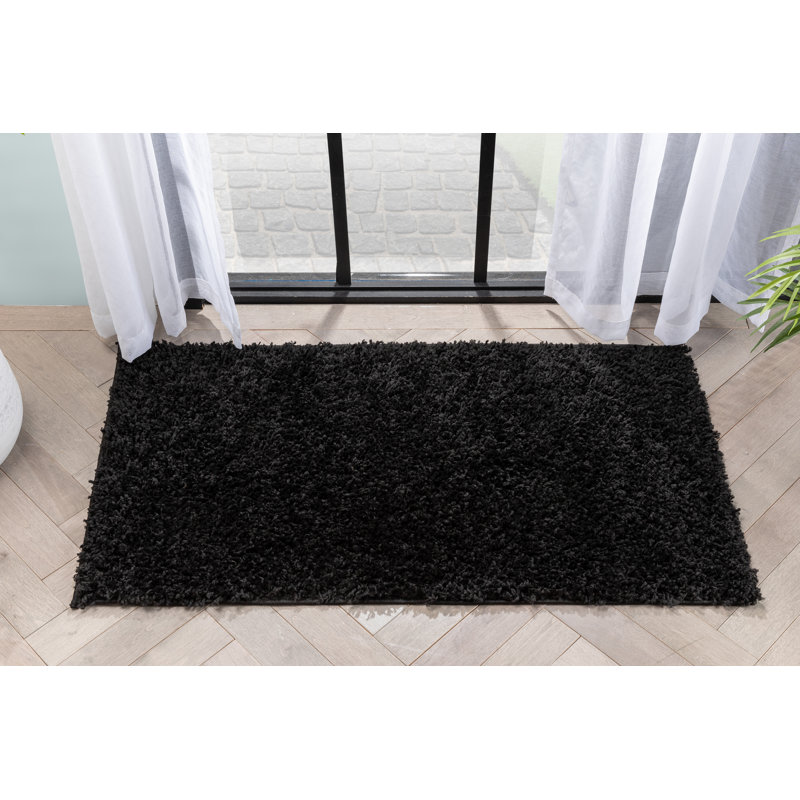 Tapis noir à poils longs Berte, Rectangle 2 pi 3 po x 3 pi 11 po