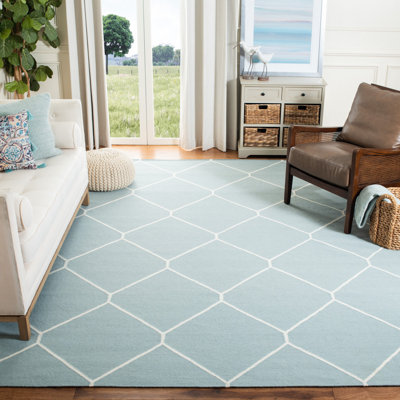 Rodgers Hand Woven Flat Weave Wool/Cotton Geometric Rug in Blue