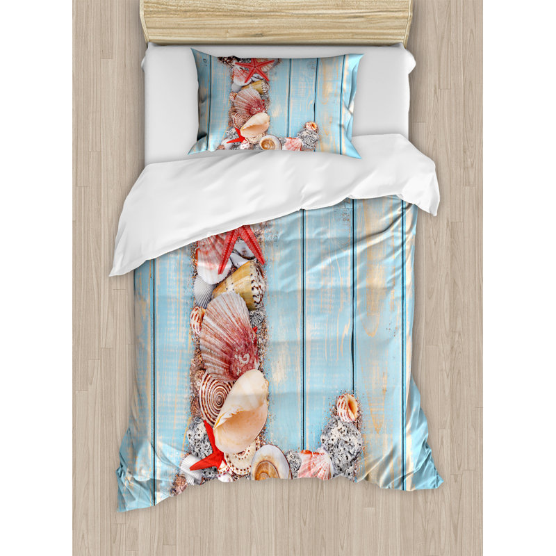 Dorvilus Duvet Cover
