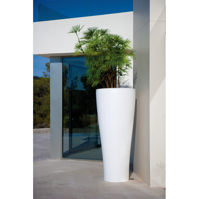 Curvada Resin Pot Planter, White, 47.25" H x 25.5" W x 25.5" D