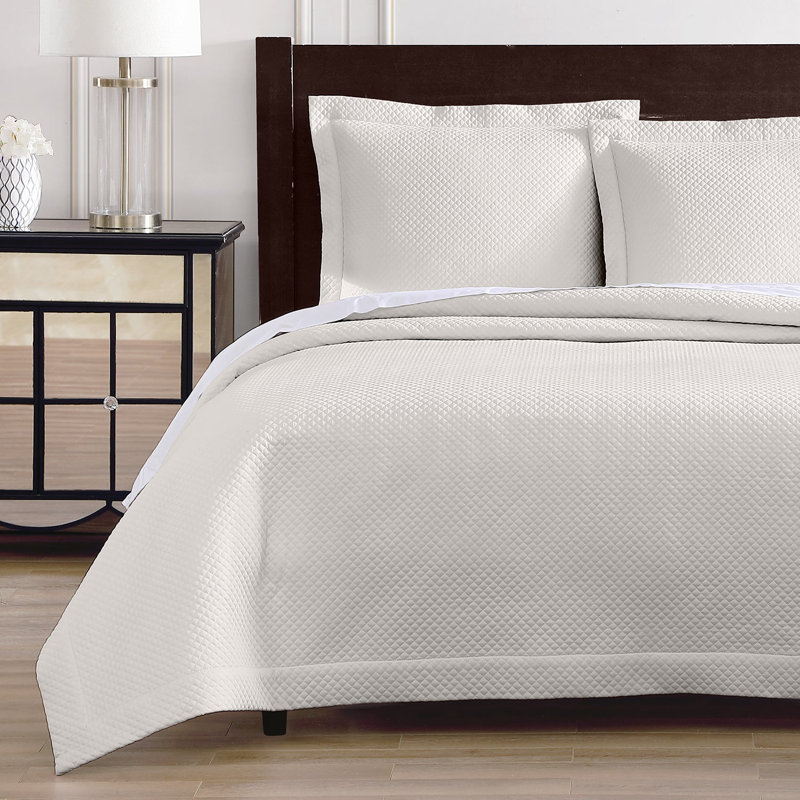 Diamond Quilted Coverlet Set, Queen Coverlet + 2 Standard Shams, Ivory