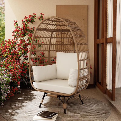 Wicker Outdoor Lounge Chair