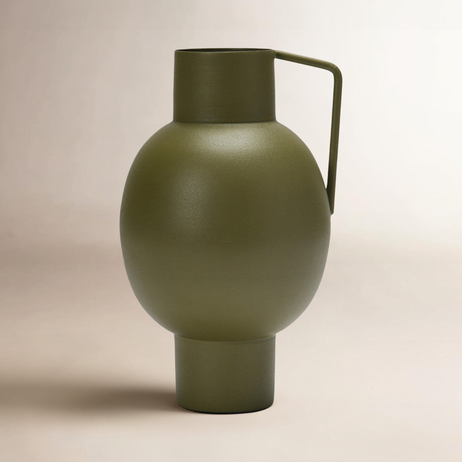Delilah 7'' Stainless Steel Table Vase