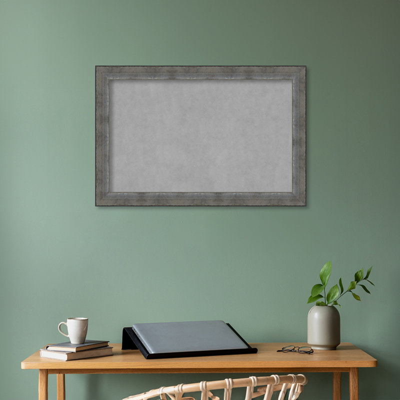 Tableau magnétique encadré étain forgé, 24" H x 36" W