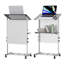 Podium en bois réglable à hauteur réglable avec rotation à 360 °, roulettes verrouillables, tablette de rangement et prise pour microphone - Lutrin mobile multifonctionnel pour l'utilisation de la parole, de l'enseigne ment, de la conférence et du bureau d'ordinateur-123395936