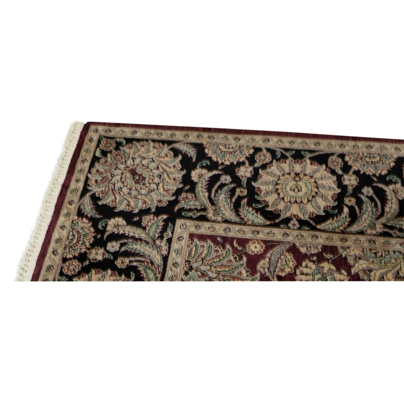 Tapis vin / noir noué à la main