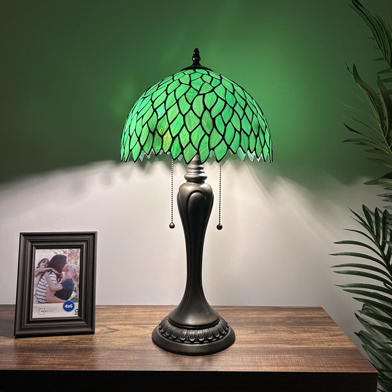 Lampe de table Vahit Tiffany avec vitrail vert et feuilles vertes incluses Ampoules DEL H 22 po x l 12 po x P 12 po