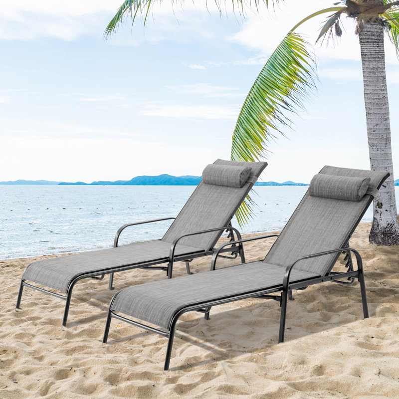Chaise longue de patio avec appui-tête et dossier inclinable réglable, Gris blanc / noir