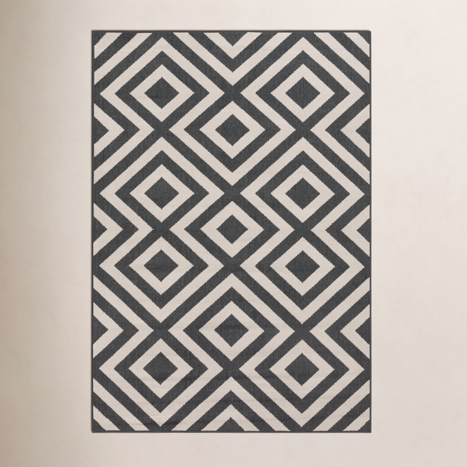 Awena Outdoor Geometric Rug, Rectangle 2'3" x 4'6"