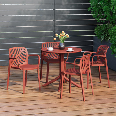 4-Person Outdoor Round Dining Set