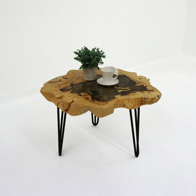Table basse en pierre et résine époxy