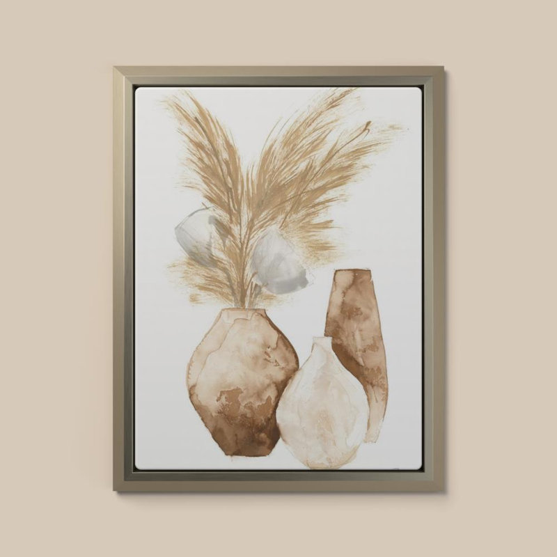 «Vase Gray Pods» par Chris Paschke - Impression sur toile, H 24 po x l 18 po, Cadre flottant biseauté, Champagne
