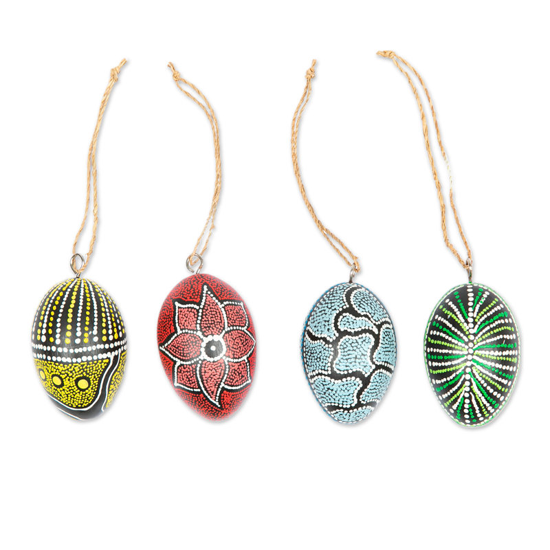 Ensemble d'ornements en bois fait à la main couleurs de la terre NOVICA (ensemble de 4)