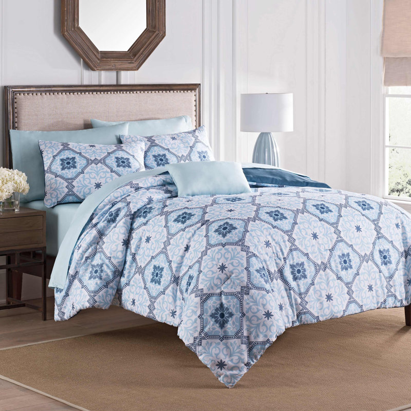 Ankara Traditional Polyester Geometric Shapes Comforter, Twin Comforter + 5 Additional Pieces