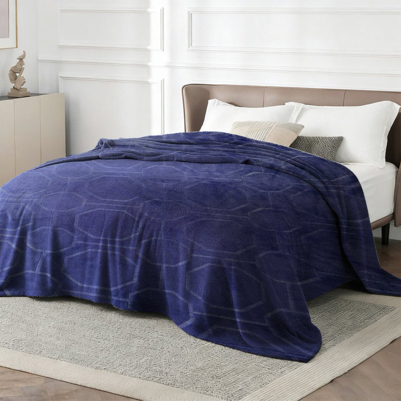 Navy Blue Geometric Flannel Blanket, Soft & Cozy Throw for Sofa & Bed, Machine Washable, 240cm x 220cm 