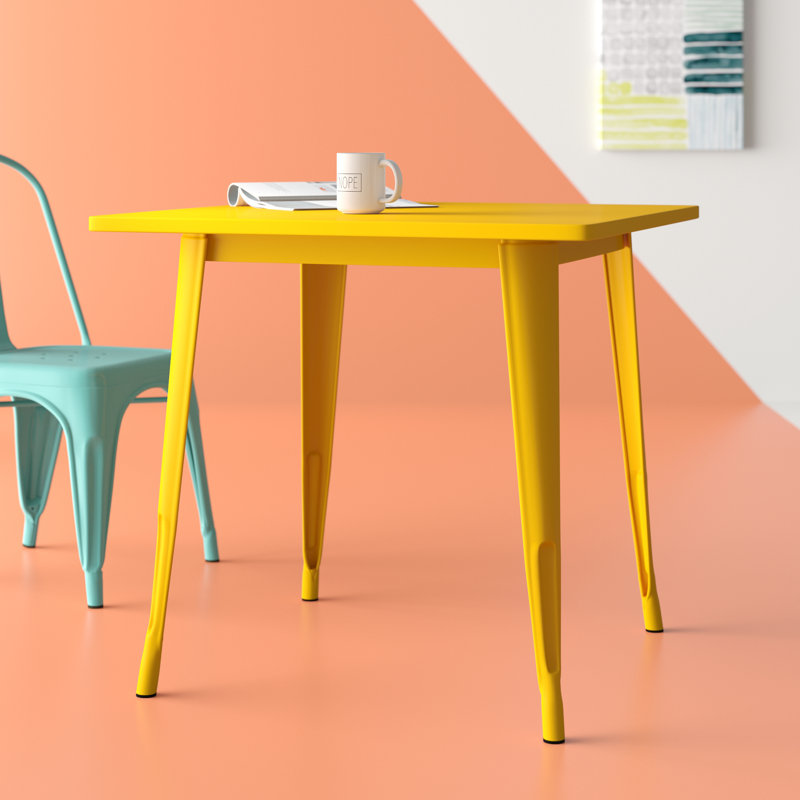 Table carrée intérieure / extérieure en métal Feodora 31,5 po, Jaune