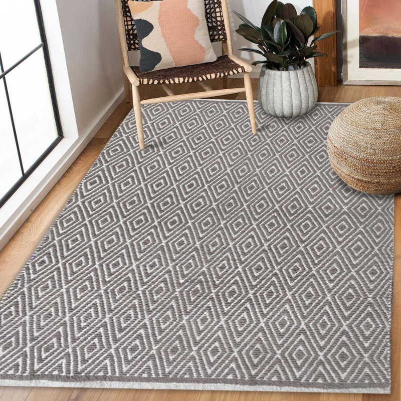 Tapis gris-beige en coton tissé à plat à la main à motif géométrique Siggers, Rectangle 3 pi x 5 pi, Beige grisâtre / blanc