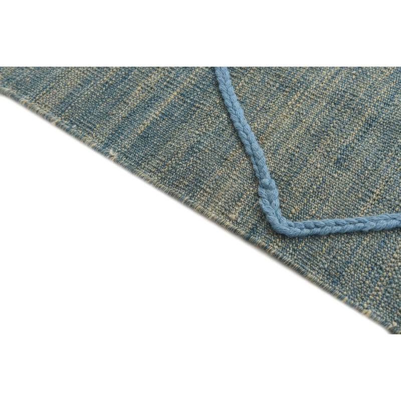 Tapis bleu Iraheta
