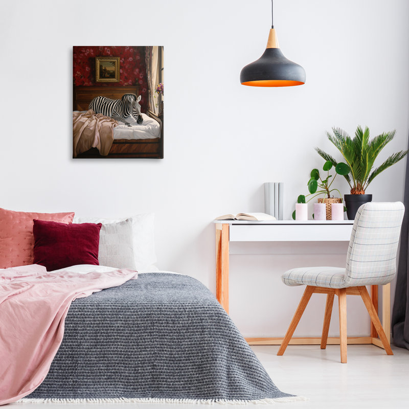 «Zebra on Regal Bed», art mural sur toile par Ziwei Li, H 30 po x l 24 po