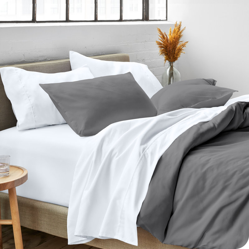 Oversized Queen Gray and White Microfiber Duvet Cover Set
