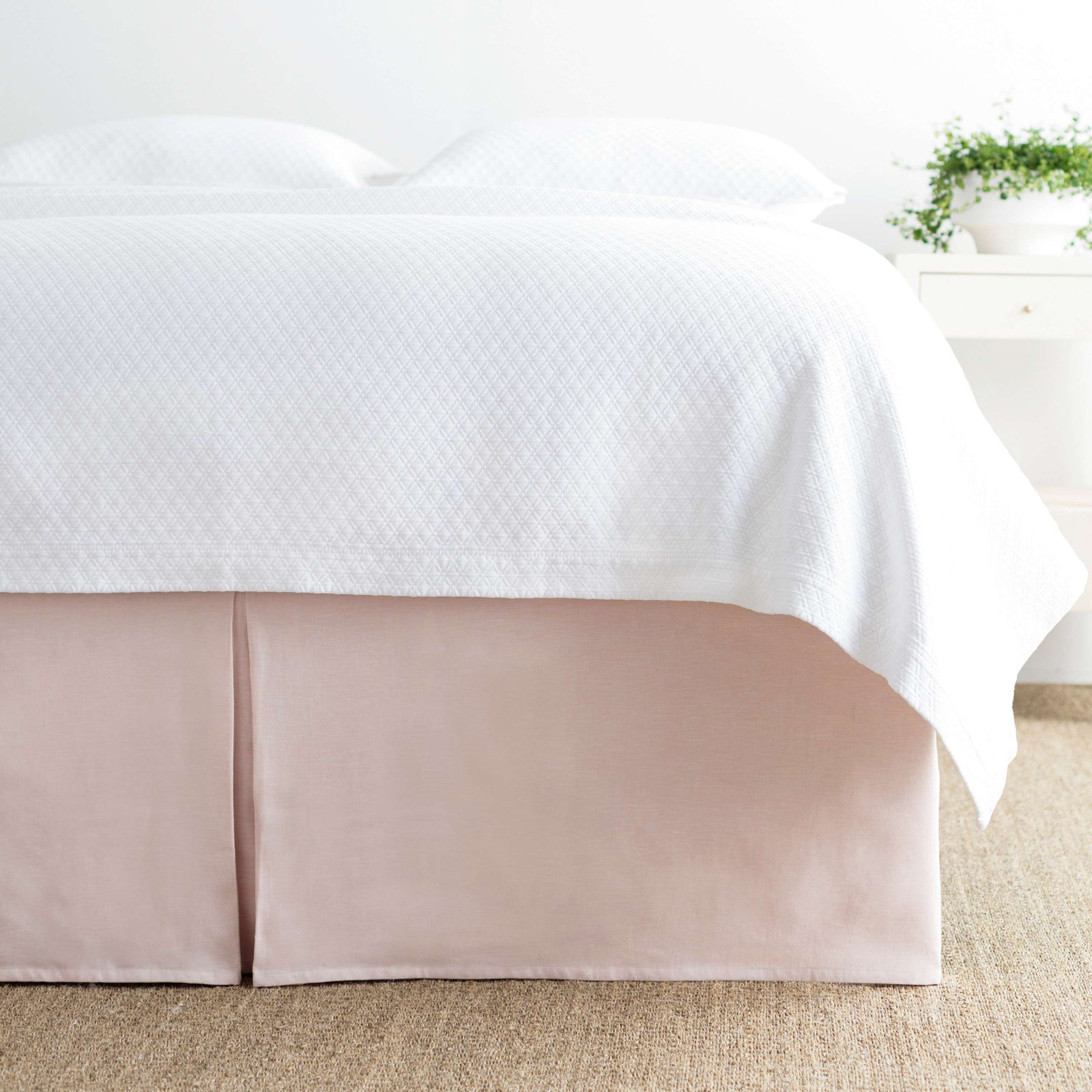 Lush Linen Tailored Bed Skirt, King, Natural