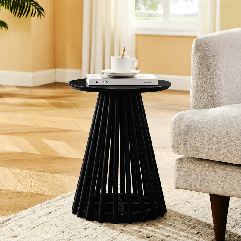 Table basse, Noir, noir, noir, noir