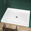 Base de douche simple à seuil bas avec drain central 48 po, l 48 po x l 38 po ADA, bac de douche en acrylique antidérapant et base, plateau de douche blanc brillant avec ensemble de drain, base de douche à carreaux à 3 côtés pour alcôve à 3 parois Installation