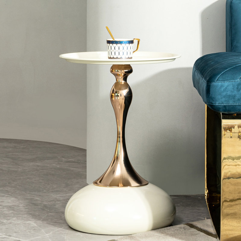 Table de bout compacte blanche - Décoration de petite pièce en métal avec flamme dorée Assemblage simple en brique Cocktail Modern Living