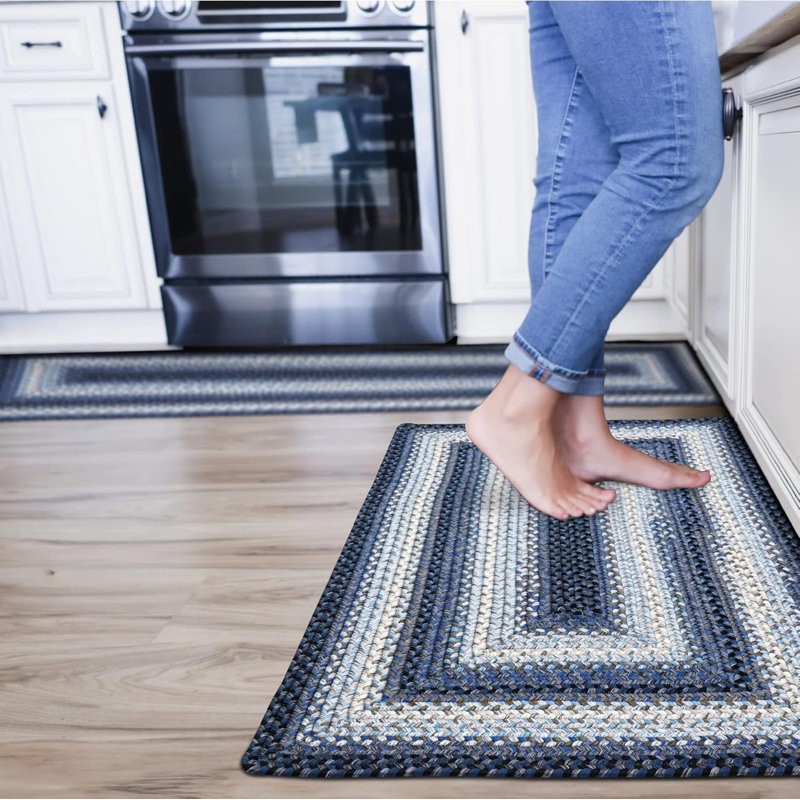  Washable Braided Rug Reversible Indoor/Outdoor Black/White/Ivory/Blue Rug, Rectangle 1'8" x 2'6"