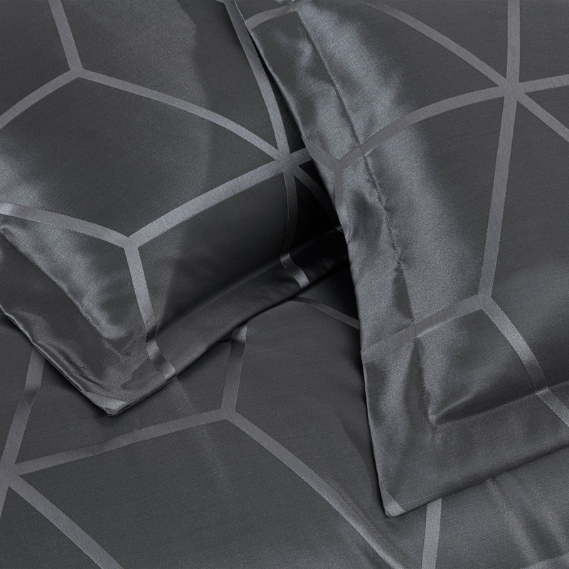 Gray Geometric Microfiber Queen Bed in a Bag Set