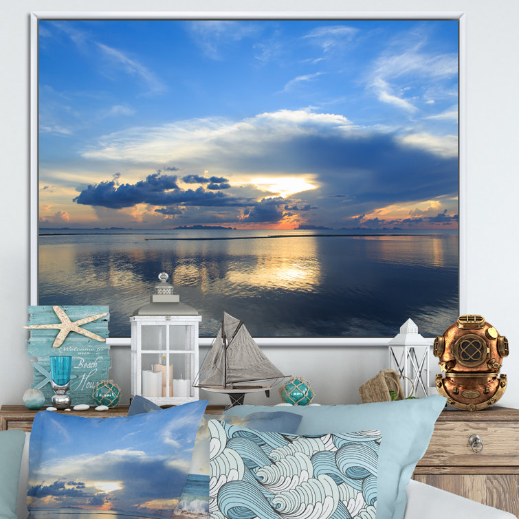 Designart Vivid Sunrise on Sandy Beach - Seascape Throw Pillow