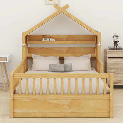 Lit en bois en forme de maison avec tablette de rangement pour tête de lit