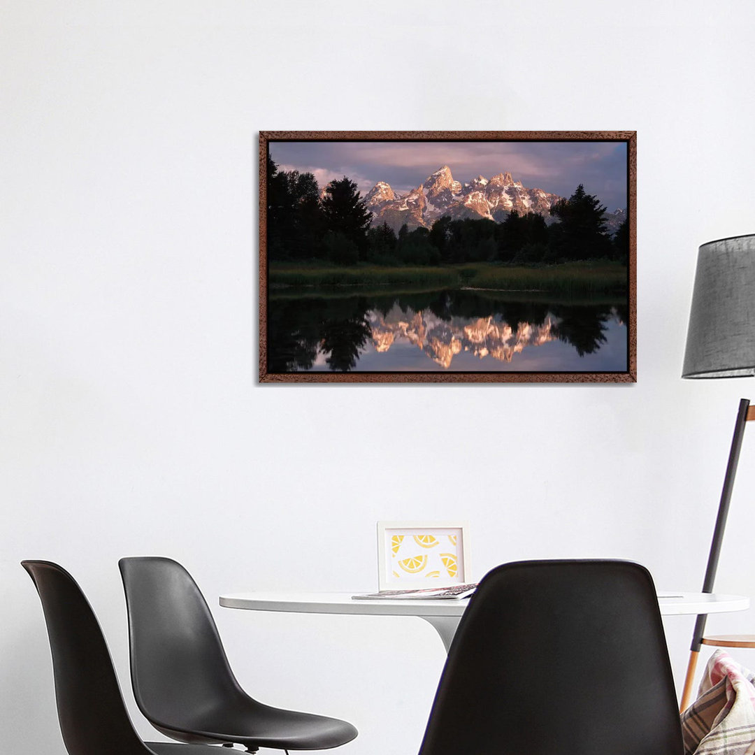 Grand TetonRange And Cloudy Sky At Schwabacher Landing Reflected InThe WaterGrand Teton NationalPark von Tim Fitzharris ...