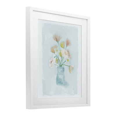 Jolies fleurs dans un vase, reproduction encadrée sous verre, design par Leah Straatsma