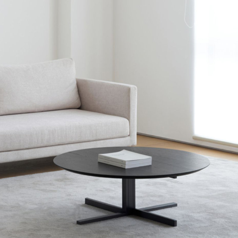 Modern simple round solid wood coffee table, 15.74" H x 39.37" L x 39.37" W