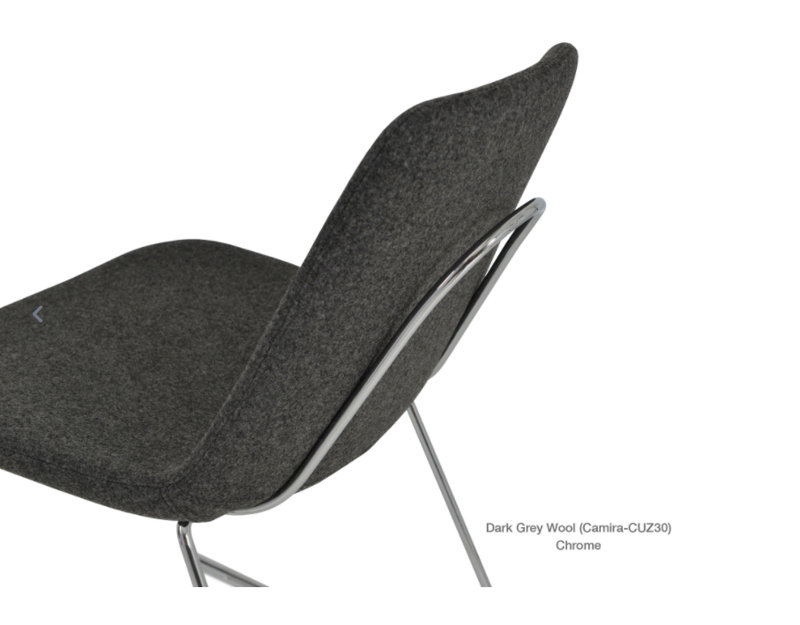 Eiffel poignée en cuir rembourrée chaise, Acier inoxydable poli, Cuirette gris clair