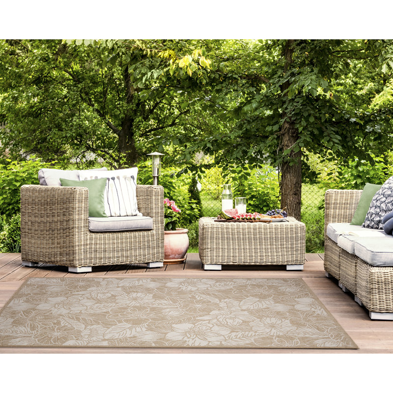 Carmel Botanical Indoor/Outdoor Rug in Sand, Rectangle 3'3" x 4'11"