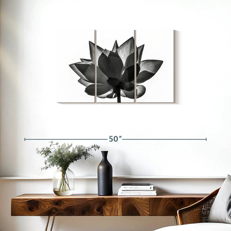Harnek Simple Lotus, 20" H x 33" W